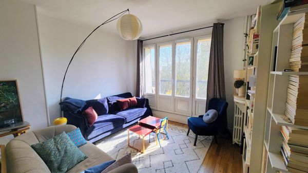 Un balcon dans le 20e