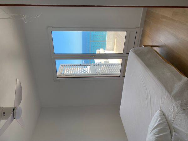 Precioso ático con vistas al mar y la montaña en Santa Pola.