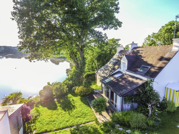 Les terrasses du loch, petite maison de charme au pied de la rivière d'Auray