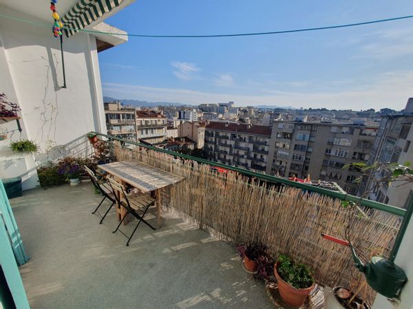 Appartement central, lumineux et calme