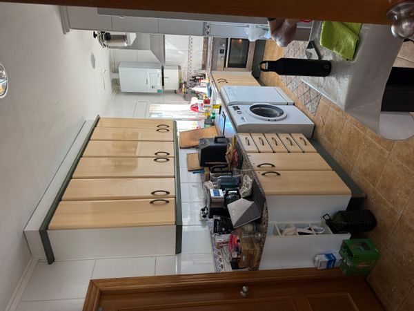 Amplia terraza ideal para disfrutar durante el día y noche en un clima privilegiado como valencia.