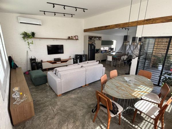 Diego Pinheiro Costas hus