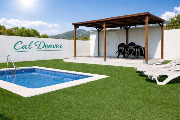 CHALET MOBILHOME CON PISCINA PRIVADA ,BARBACOA Y JARDIN PRIVADO.
LA RÀPITA (DELTA DEL EBRO)
