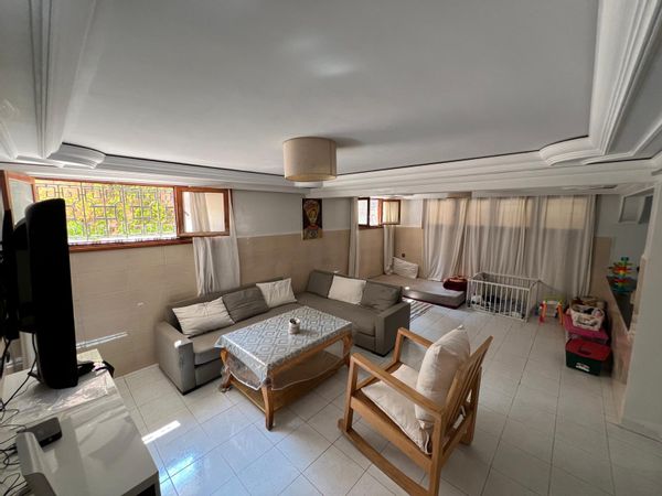 Enguerrande, Joakim et les enfantss hus