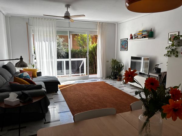 Duplex con Jardin en tranquila urbanización con piscina a menos de un kilómetro del Mediterráneo