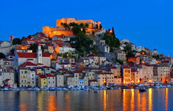 Sibenik app in the centre near cathedral