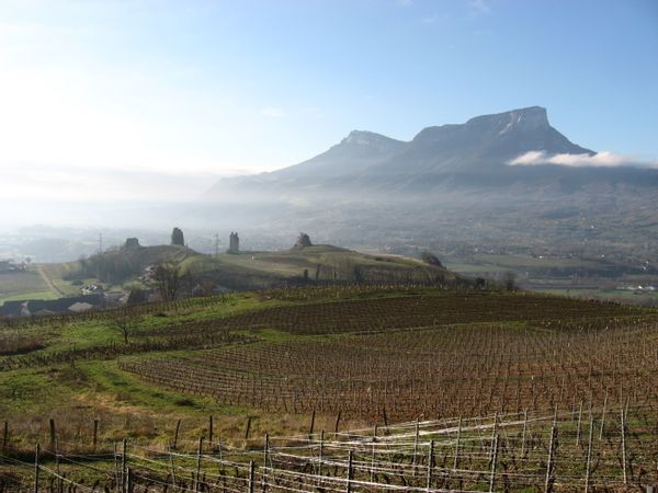 Philipp's apartment is quiet, bright, south-facing, and has a balcony with a view of the mountains.