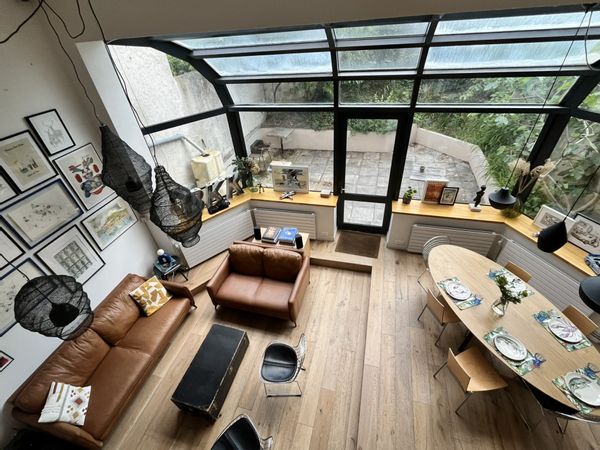 Maison de 250 m² façon loft à 1,5 km de Paris
