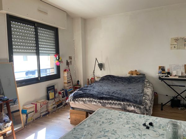 Studio dans le 19e arrondissement de Paris. Idéal pour 2 personnes, à deux pas du métro Crimee.