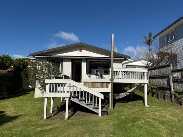Linda's house:  Waihi Beach holiday