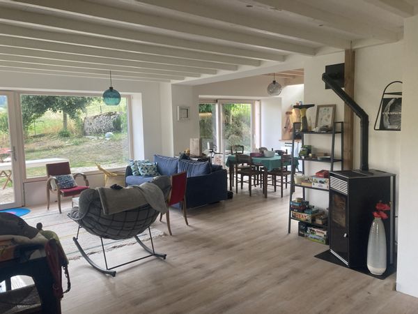 Maison de charme au coeur du Vercors avec vue sur les montagnes et jardin au calme et au soleil