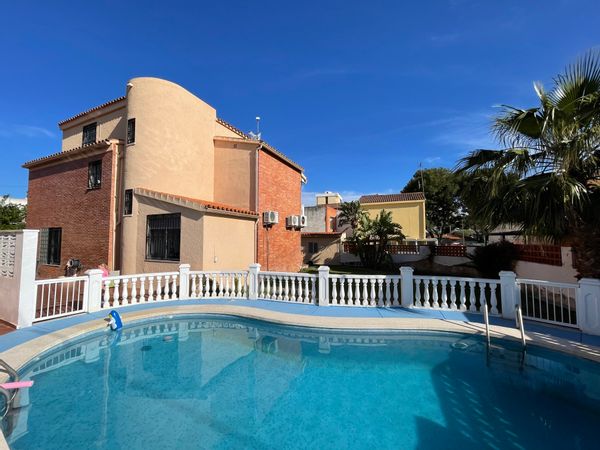 Chalet Aurelia Benicassim