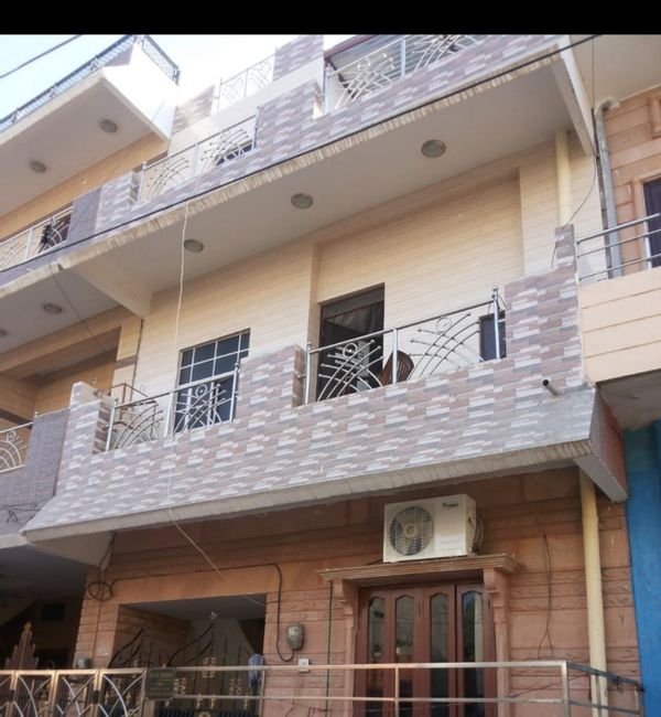 Vishi's house very cool house you must visit this house. You feel very good.