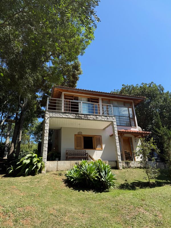 Iber jose amaral cantuaria's house