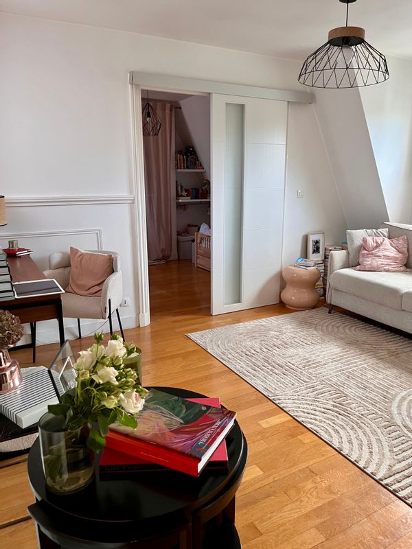 L’appartement cosy de Charlotte dans le 16e arrondissement de Paris avec vue sur la Tour Eiffel