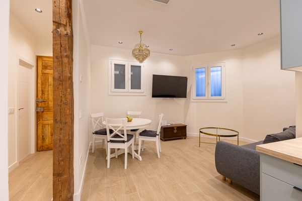 Maximilianoina kuća