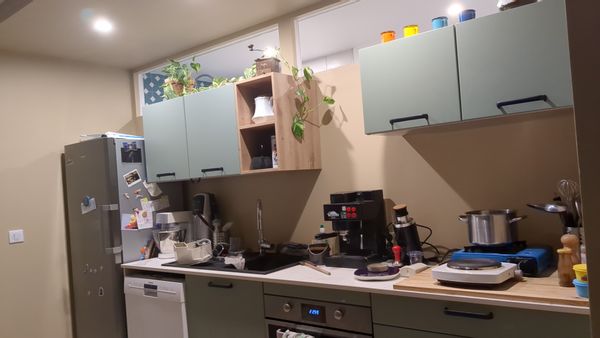 Appartement familial, spacieux proche du centre ville de Grenoble avec terrasse et parking.