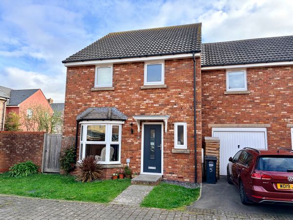 Family-friendly home in coastal Bristol suburb