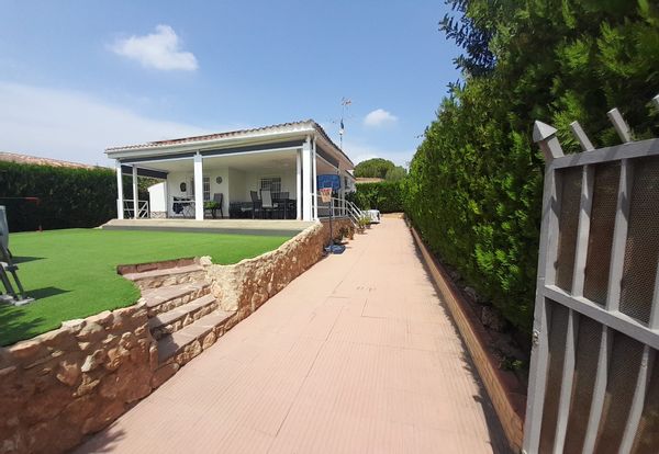 Rafael isaac's house