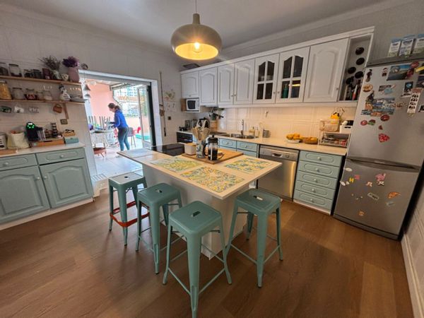 Apartamento com terraço no centro da cidade de Setúbal! Ideal para crianças e para andar a pé!