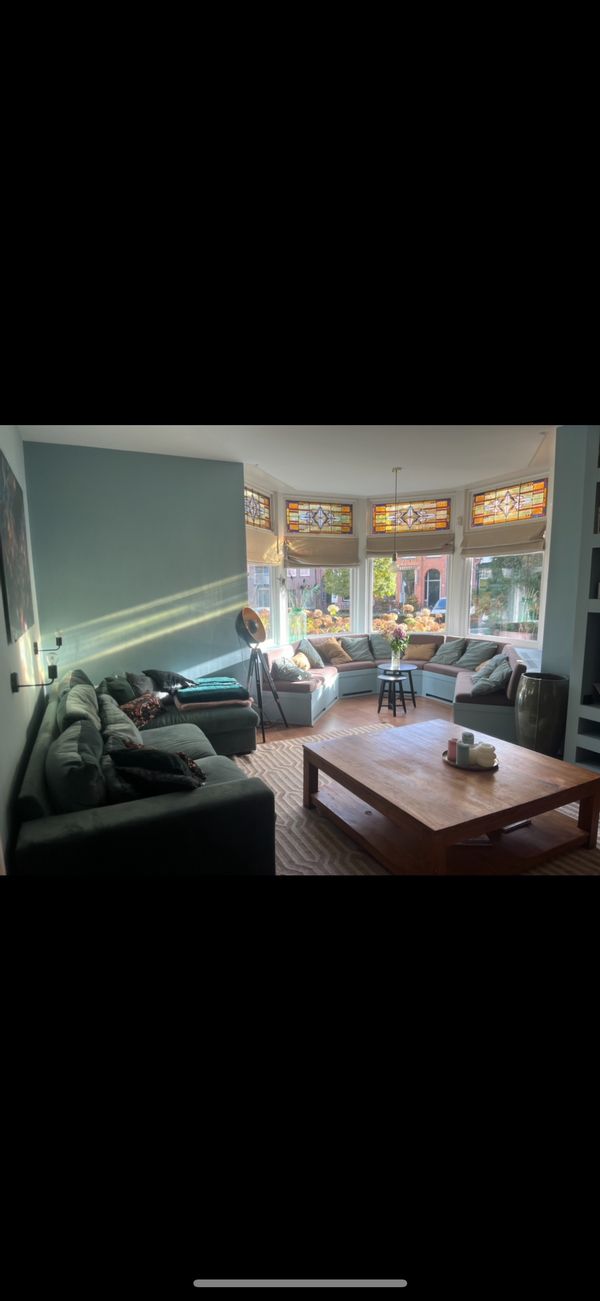 Spacious villa close to the beach - large garden.