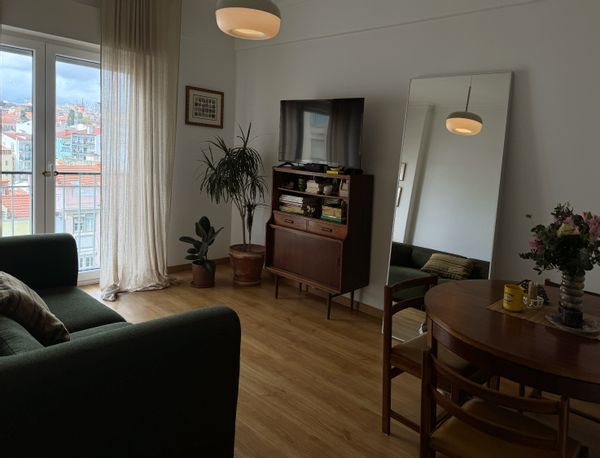 Bright and cosy Lisbon home in a lively area