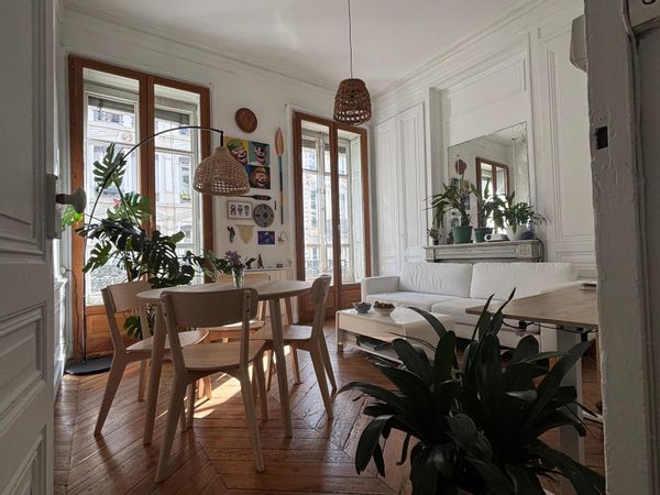 Au pied des pentes de la Croix rousse