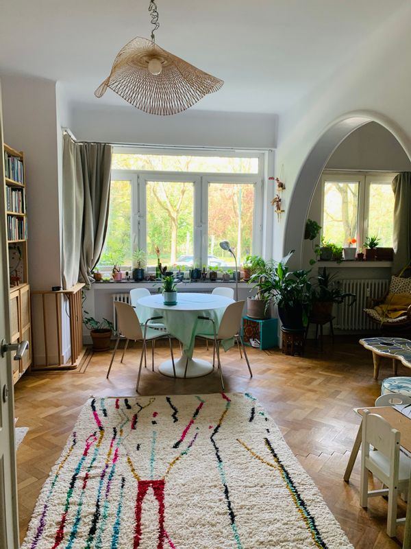 Jupiter Garden Glows