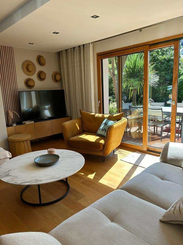 Maison à proximité mer, bois, rivière