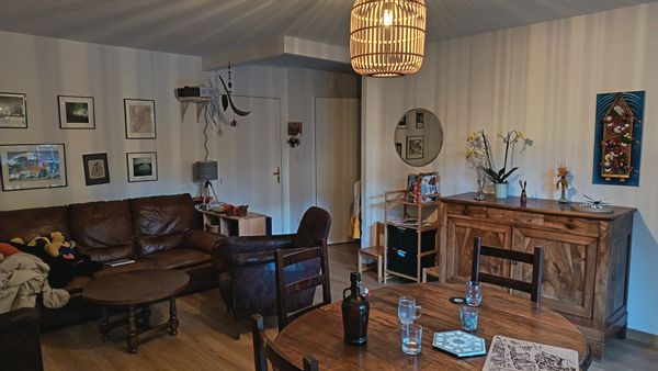 nicolas's house