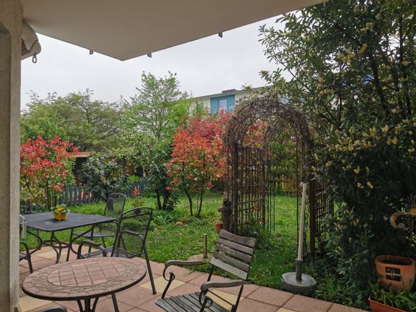 Stadtnahe Wohnung mit Garten
