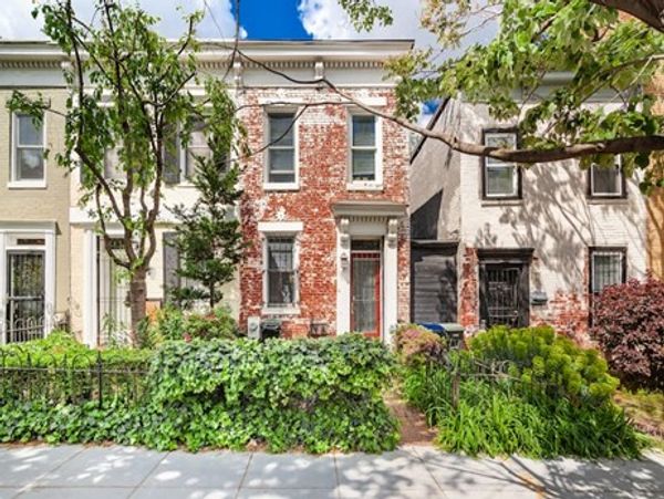 Cozy Rowhouse Near Logan Circle