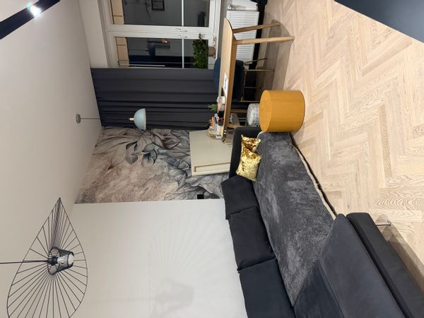 Stylish 1 bedroom apartment in central Warsaw, near parks and top cafés.