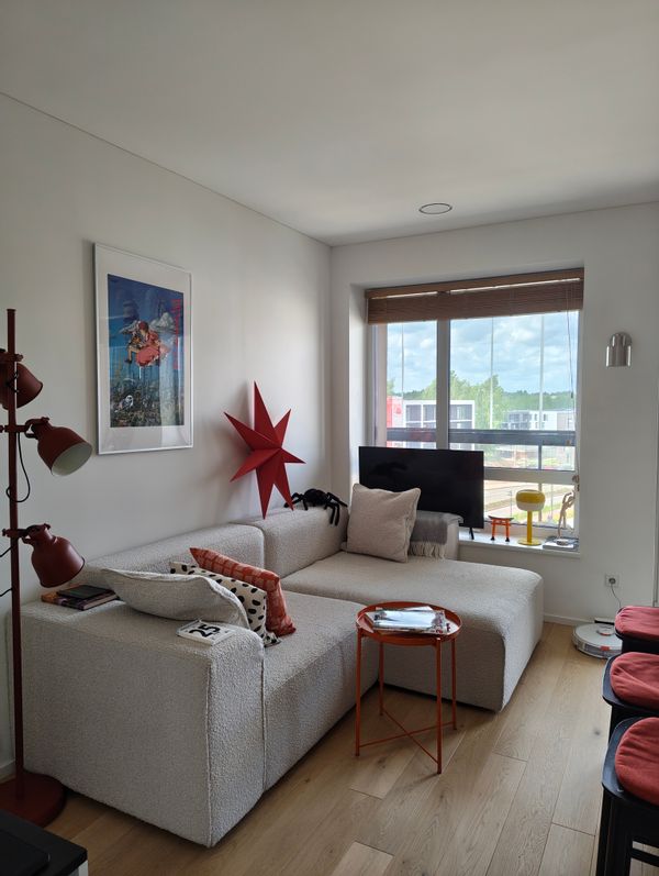 Cozy modern flat near lakes & forests with easy access to Vilnius center