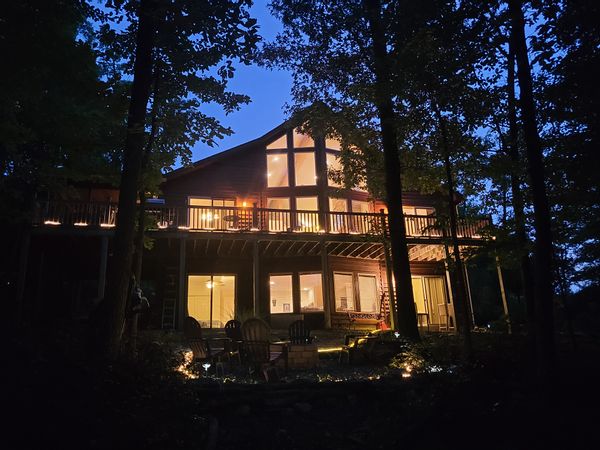 The Black Bear Chalet: Luxurious Mountaintop Chalet / Cabin in 'The Woods Golf Resort' w/ Amenities