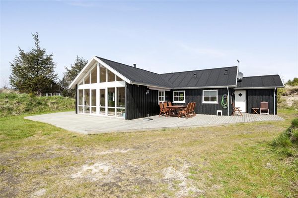 Cozy and modern holiday home near Blokhus