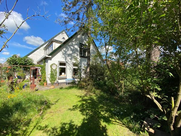 Sfeervol & Artistiek Boerderijhuis in Schoorl