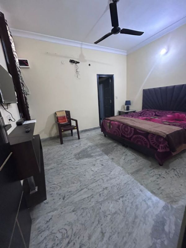 Bhushan's private room