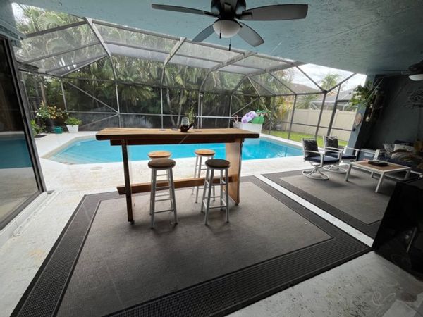 Spacious Family Retreat in Wellington–Pool, Play, & Sunshine! International Polo & Equestrian Events