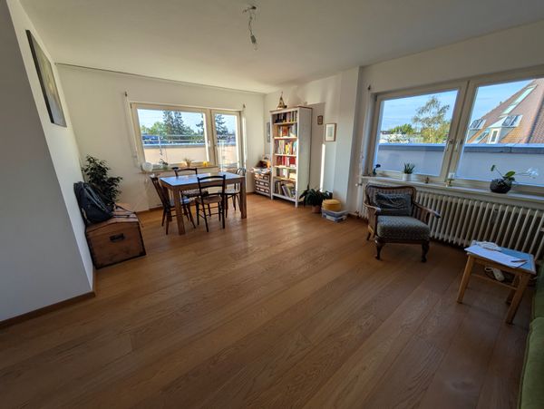 Kleines Penthouse mit großer Terrasse hinter dem Nymphenburger Schloß