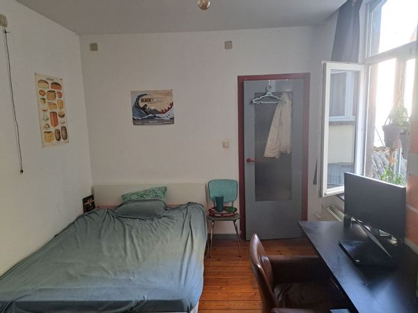deniss hus