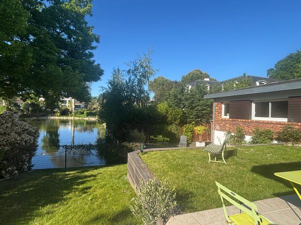 Julie et Claudes hus
