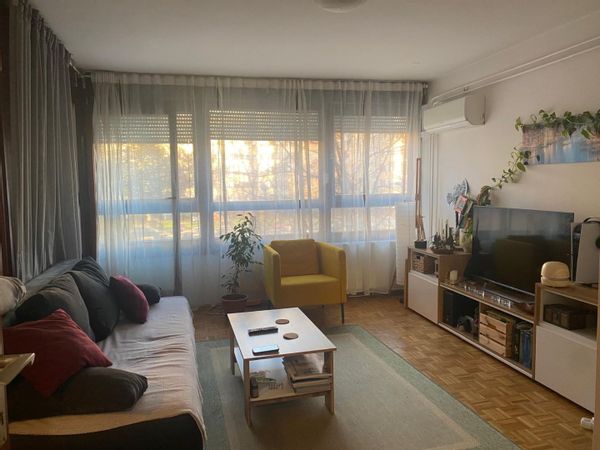 jais hus