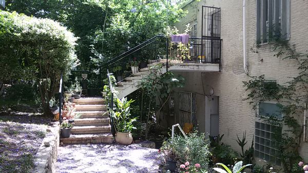 Family home and car. Balcony and forest view - Haifa Israel