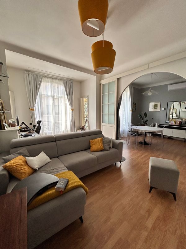 Appartement lumineux près de la mer — chambre, salon, bureau et plage à 2 min !