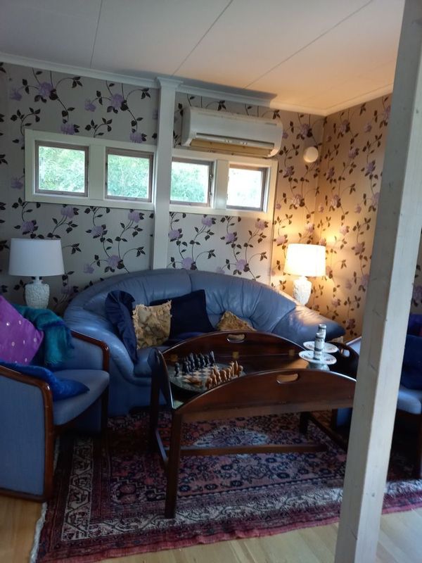 Whole house with 2 minute walk to beach lake, lot of nature and 15-20 min from Gothenburg