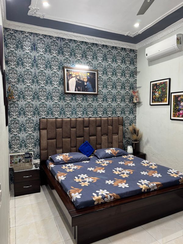 Casa di Abhishek
