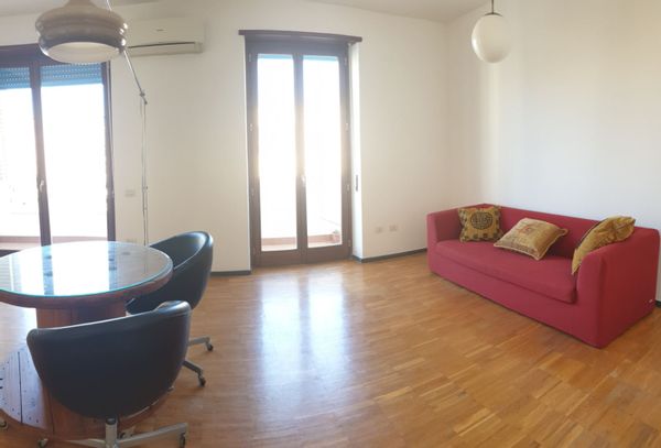 Casa moderna in zona tranquilla e centrale