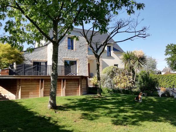 Grande maison avec piscine en Bretagne