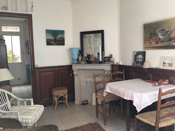 CAROLE's house